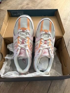 New Balance WOMEN 530 orange and pink granite